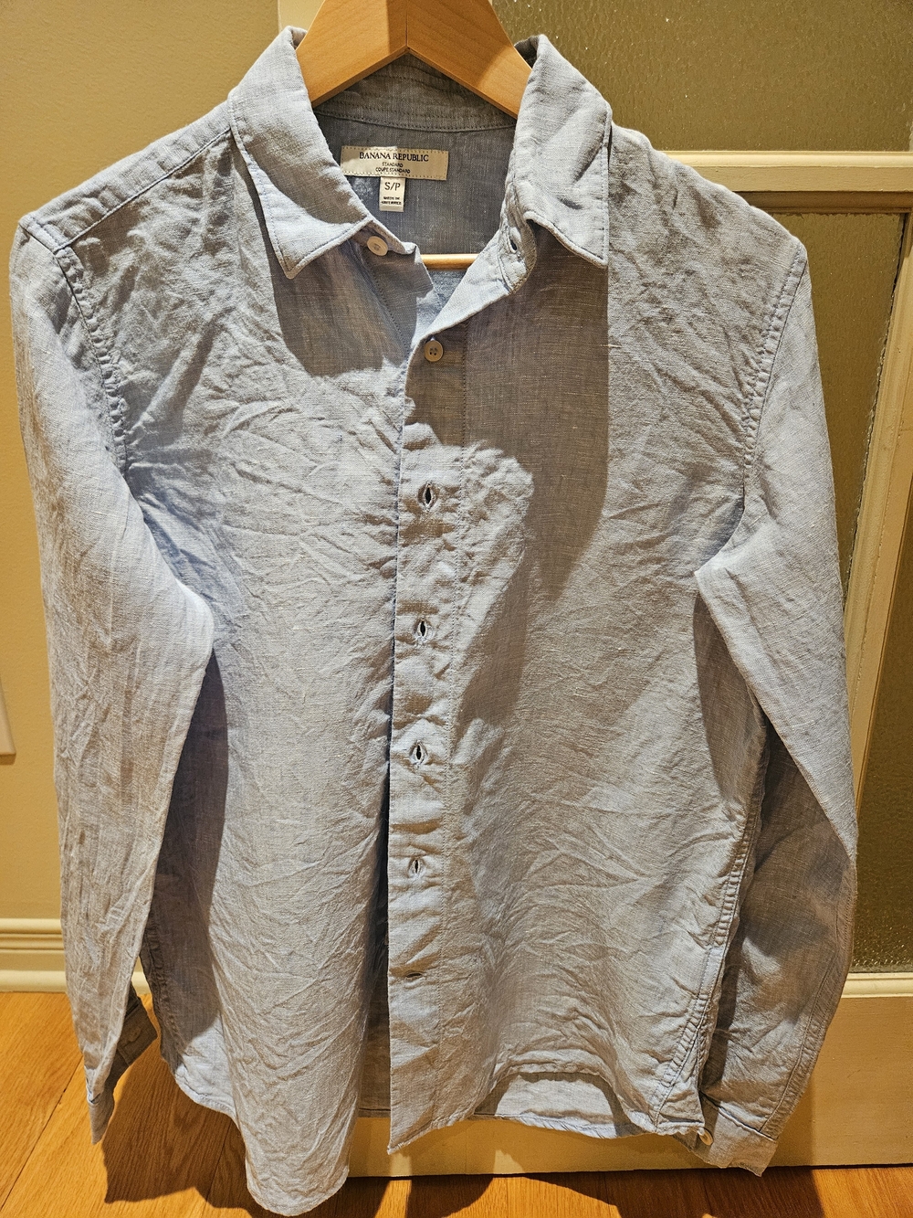 Banana Republic Pale Blue Men's Casual Button-Down Shirt
